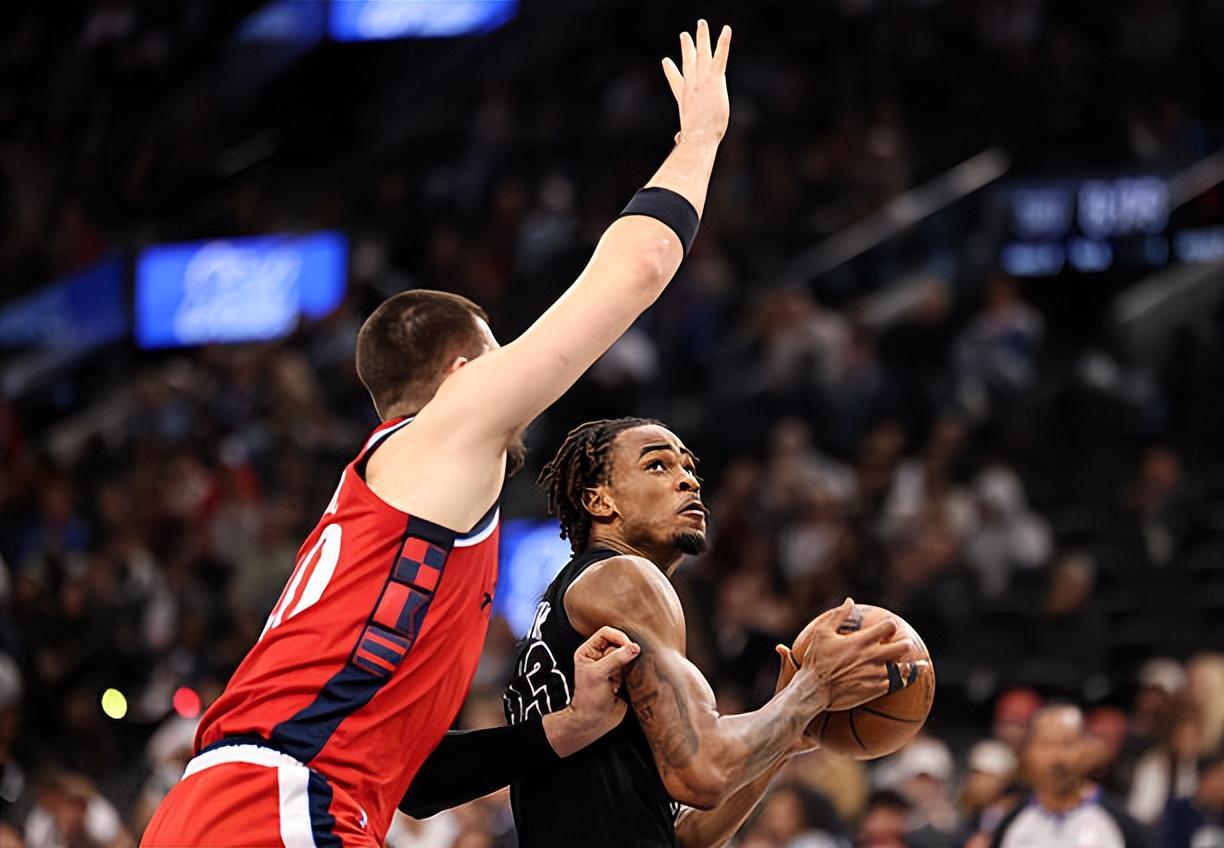 v站体育-被快船各种打爆!篮网先发中锋近段时间的状态实在是太不稳定了?